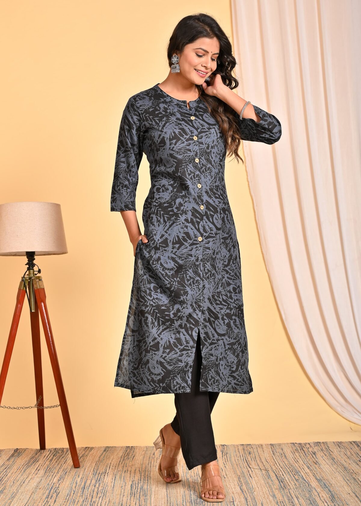 Women’s Black Floral Printed Kurta Set with Dupatta - Image 5